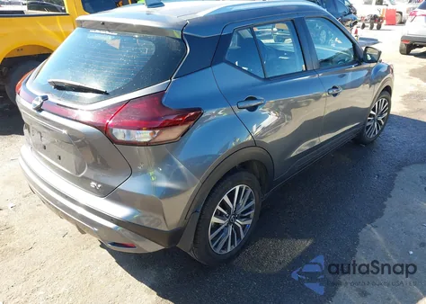 2023 Nissan Kicks Sv Xtronic Cvt z USA, uszkodzony, nr VIN 3N1CP5CV4PL509263